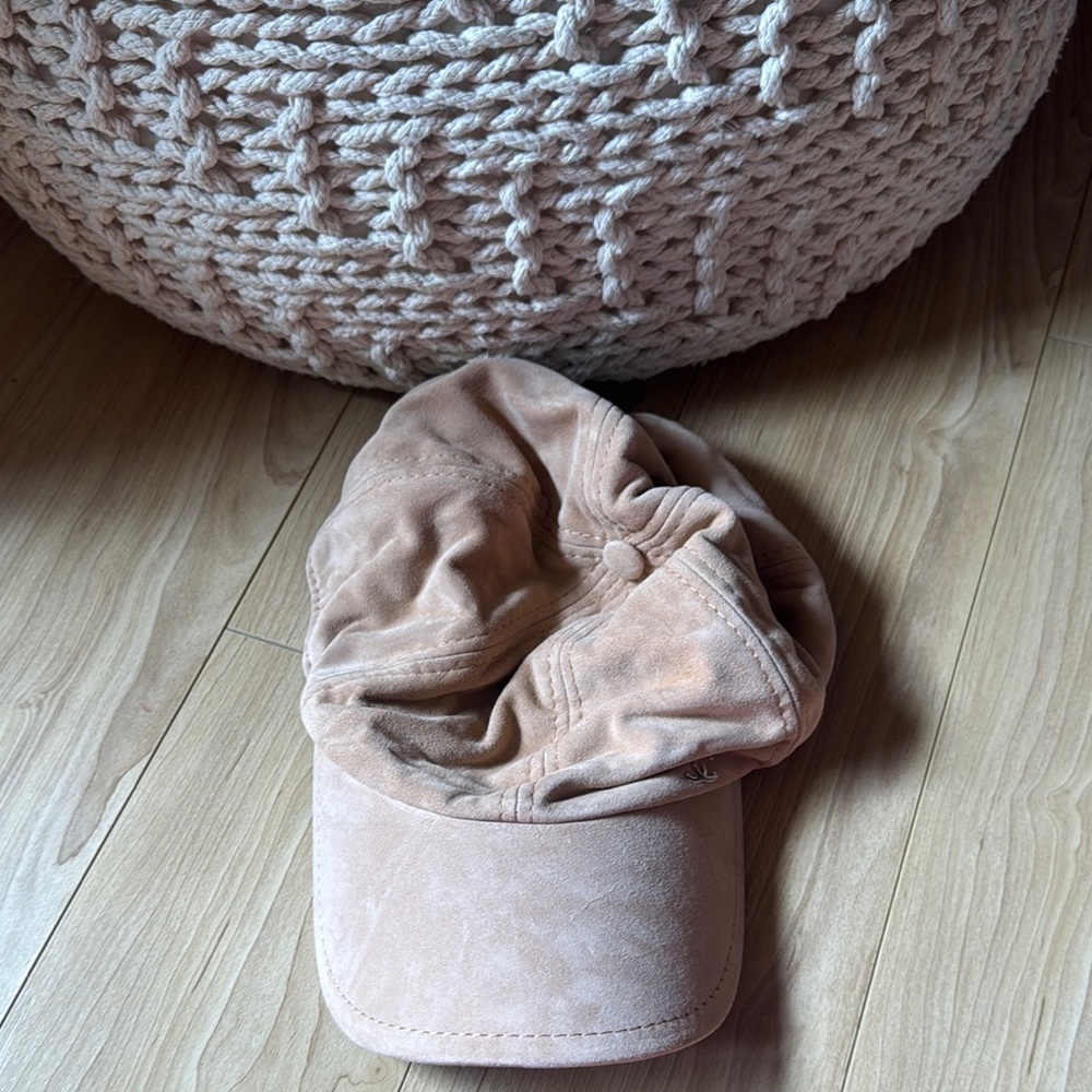Chanel Suede Goatskin CC Cap - Picture 2 of 7